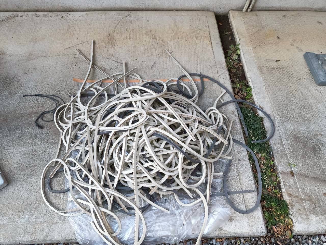 古いシーリングの撤去完了